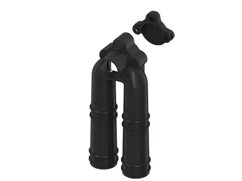 Schallschutzelement von TECE mit zwei Rohren, verbunden durch einen Mittelblock und einer abnehmbaren Abdeckung. Konstruiert aus schwarz gefärbtem Material.